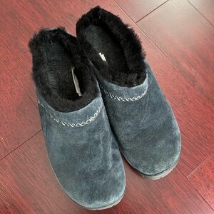 Merrell Womens Encore Ice 4 Moccasin Suede Leather Sherling Lining Navy Size 8.5